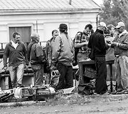 Sandėriai Karvarijų turgaus prieigose. Čia galima rasti visko, kas bent kartą gyvenime buvo panaudota.