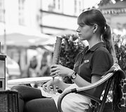 Su Kamile kalbėjome apie balandžius, kurių aplinkui &ndash; gausybė. Ji &scaron;iek tiek jų prisibijo.