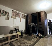 Spinta, per kurią buvo patenkama į tunelį.