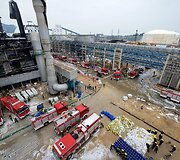 Sprogimo ir gaisro padariniai chemijos gamykloje, Kinijoje.