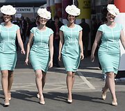 &bdquo;Aintree&ldquo; festivalio publika