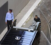 Barselonos mokykloje paauglys nužudė mokytoją ir sužeidė kelis bendramokslius.