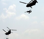 JAV &bdquo;CH-47 Chinook&ldquo; sraigtasparniai