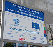 Tel&scaron;iuose renovuojamas daugiabutis