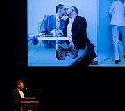 Madsas Nissenas &ndash; World Press Photo 2015 metų fotografijos autorius pristatinėja savo istoriją.