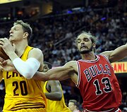 Timofey Mozgovas ir Joakimas Noahas