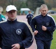 Kariuomenės vadas ir &scaron;tabo kari&scaron;kiai Vilniaus Vingio parko stadione
