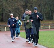 Kariuomenės vadas ir &scaron;tabo kari&scaron;kiai Vilniaus Vingio parko stadione