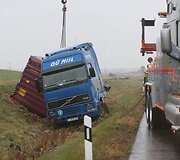 Sunkvežimio i&scaron;kėlimo darbai