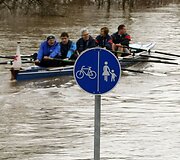 Irkluotojai Reino upėje