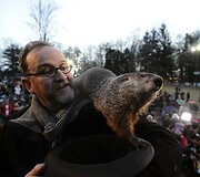 Benas Hughesas laiko &scaron;vilpikas Philą