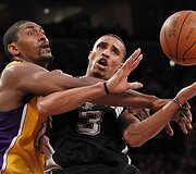 Ronas Artestas ir George Hillas