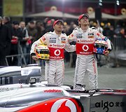 Lewisas Hamiltonas ir Jensonas Buttonas