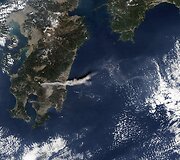 &Scaron;inmoedakės ugnikalnio nuotrauka i&scaron; NASA palydovo