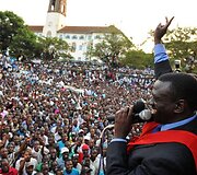 Kizza Besigye