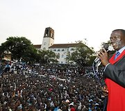 Kizza Besigye