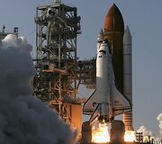 &bdquo;Discovery&ldquo; erdvėlaivio starto akimirka.