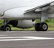 Nuo pakilimo tako nuvažiavęs &bdquo;Airbus A320&ldquo; lėktuvas.