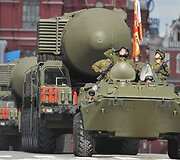 Rusijos &bdquo;Topol-M&ldquo; balistinė raketa Raudonojoje aik&scaron;tėje 2