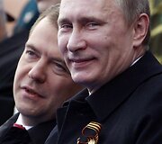 Dimitrijus Medvedevas ir Vladimiras Putinas