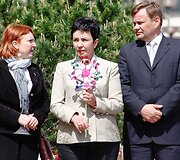 Seimo narė Asta Baukutė, Vincė Vaidevutė Margevičienė (viduryje) ir Vydas Gedvilas