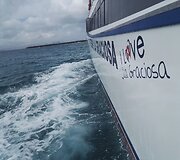 Keltas plaukiantis i&scaron; Lansarotės į La Graciosos salą