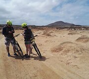 La Graciosa salą galima per dieną apkeliauti dviračiu