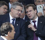 Bronislawas Komorowski ir Dmitrijus Medvedevas