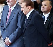 Juanas Carlosas ir Italijos ministras pirmininkas Silvio Berlusconi