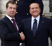Dmitrijus Medvedevas ir Italijos ministras pirmininkas Silvio Berlusconi