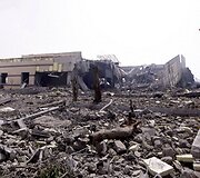 Per NATO oro atakas sugriauta Muamaro Kadhafi bazė Tripolyje