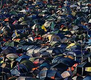 Palapinių miestelis &bdquo;Glastonbury&ldquo; festivalyje