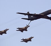 Izraelio F-15 naikintuvų degalų papildymo ore akimirka