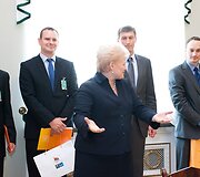 Dalia Grybauskaitė (centre)
