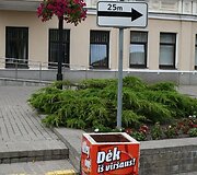 Spalvinga &scaron;iuk&scaron;lių dėžė