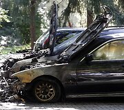 Sudegę automobiliai