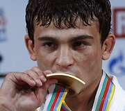 Mažiau nei 60 kg kategorije ausko medalis atiteko uzbekistaniečiui Rishodui Sobirovui