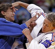 Sarah Menezes (kairėje) ir Frederique Jossinet