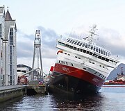 Pasviręs kruizinis laivas Norvegijoje