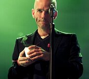 Michaelas Stipe'as (2001 metais Frankfurte)