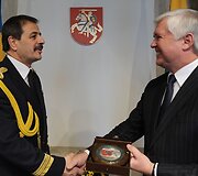 Dumitru Ion Popa (kairėje) ir Vytautas Umbrasas