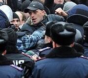 Protestuotojas susirėmė su policija