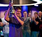 Auk&scaron;čiausių įpirkų turnyro finalinio stalo akimirkos