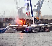Triumfuojanti įgula ir jos kapitonas