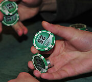 Sportinio pokerio klube įvyko pirmosios lietuvi&scaron;kos knygos apie pokerį pristatymas