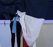 Per ceremoniją nukrito Prancūzijos vėliava