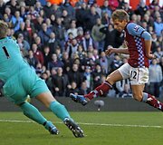 Anglijos &bdquo;Premier&ldquo; lyga: &bdquo;Aston Villa&ldquo; 2:2 &bdquo;Man United&ldquo; 