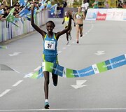 Singapūro maratone triumfavo Kenijos bėgikai