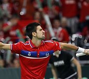 Novakas Djokovičius i&scaron;lygino Deviso taurės finalo rezultatą