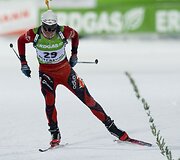 Biatlono legenda Bjoerndalenas griuvo ir nei&scaron;kovojo dar vieno titulo Pasaulio taurės varžybose 